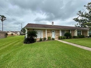 Building Photo - 8690 Manion Dr