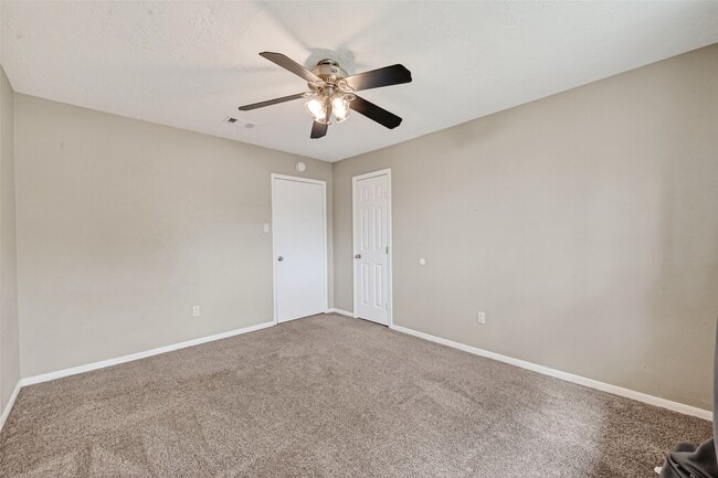 Building Photo - 519 Asheboro Dr