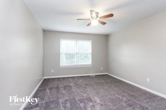 Building Photo - 6286 Forest View Ct