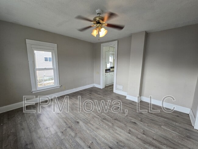 Building Photo - 1324 South St