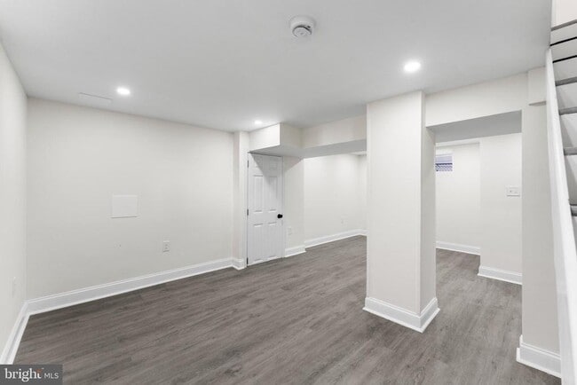 Building Photo - 509 McCabe Ave