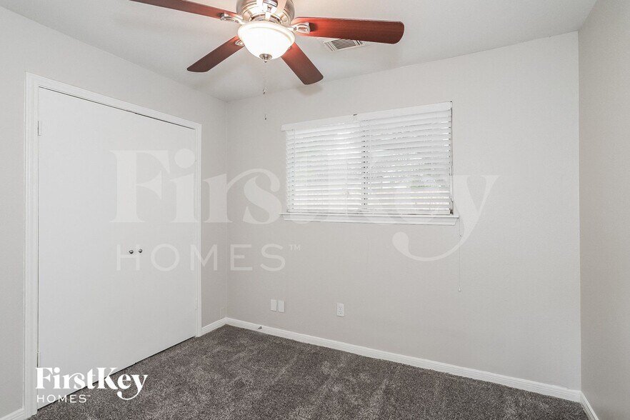 Building Photo - 7610 San Benito Dr