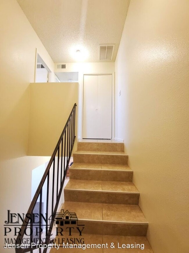 Building Photo - 545 S 900 E