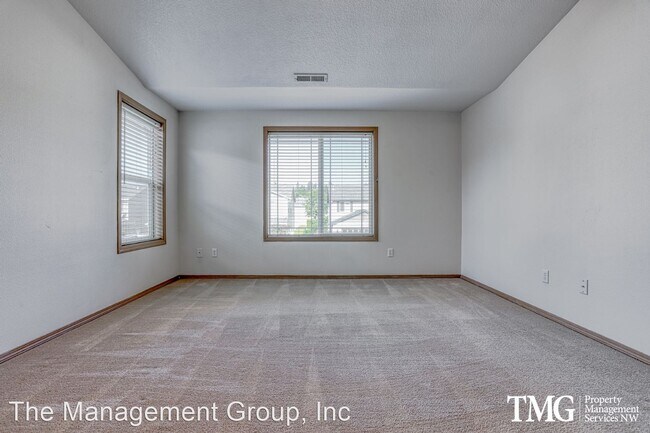 Building Photo - 5 br, 2.5 bath House - 8619 NE 90th Ave