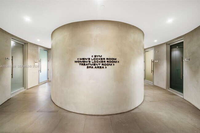 Building Photo - 3581 E Glencoe St