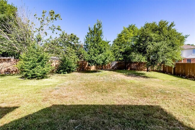 Building Photo - 3611 Fossilwood Way