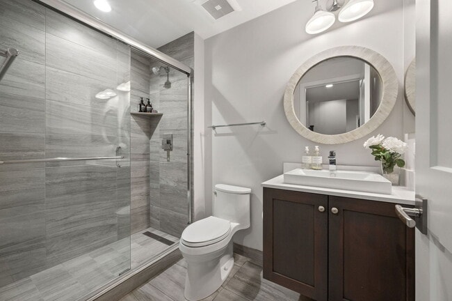 Building Photo - 232 E 18th St