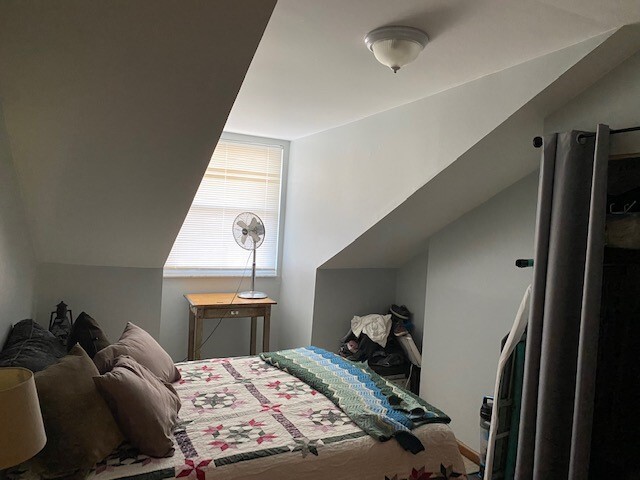 3rd Floor Bedroom - 3 Rickenbach St