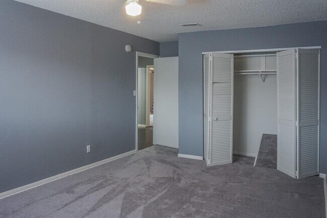 Building Photo - 10526 Hammerly Blvd