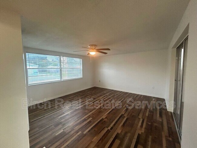 Building Photo - 7602 Cumber Dr