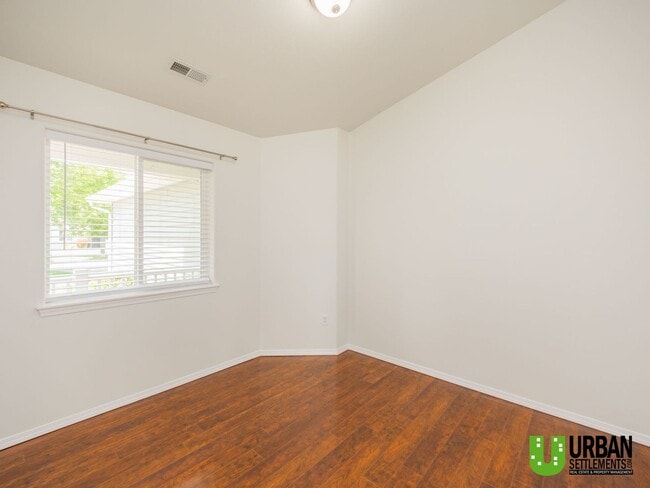 Building Photo - Beautiful 3-Bedroom Home in Desirable Rive...