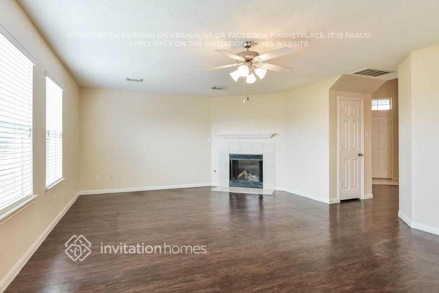 Building Photo - 1003 Redcrest Springs Ct