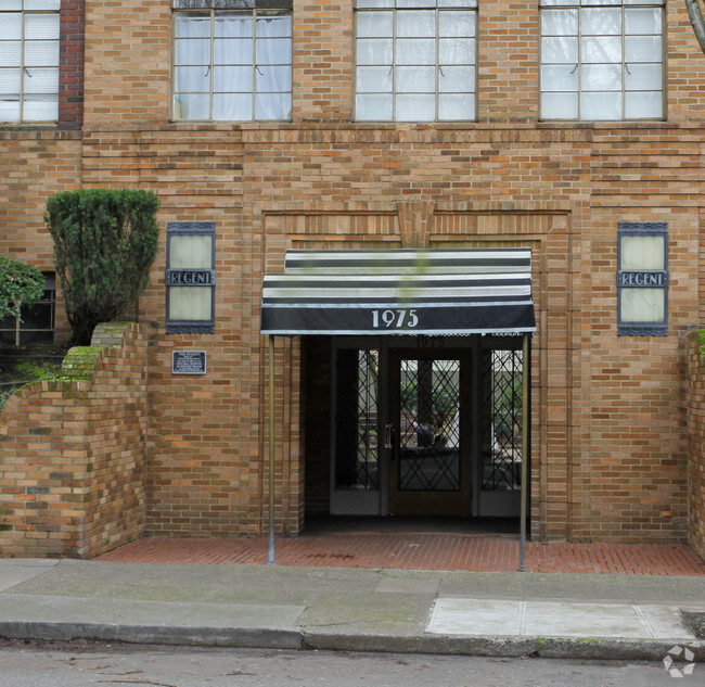 Entrance - Regent Apartments