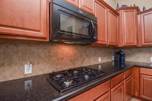 Building Photo - 2715 Farlow Ln