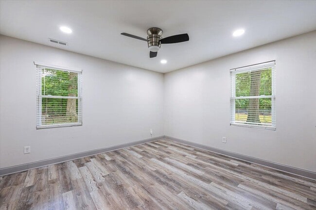 Building Photo - 4701 Lucinda Ln