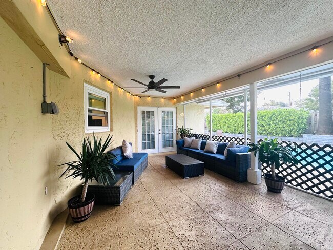 Building Photo - 4540 Mathis St