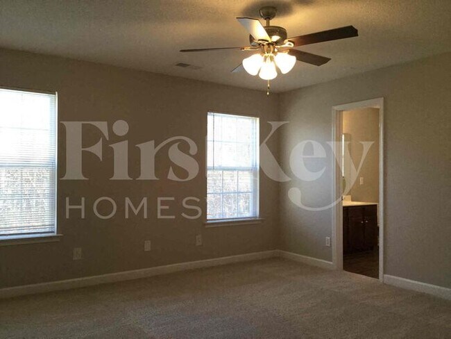 Building Photo - 1401 Clooney Ln