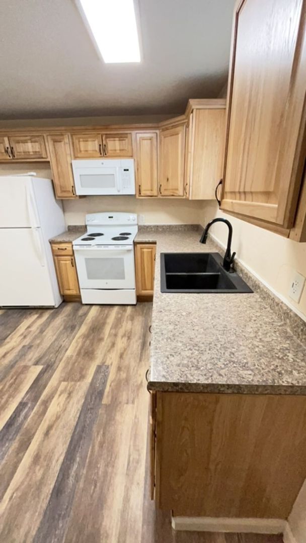 Building Photo - 1034 23rd Ave