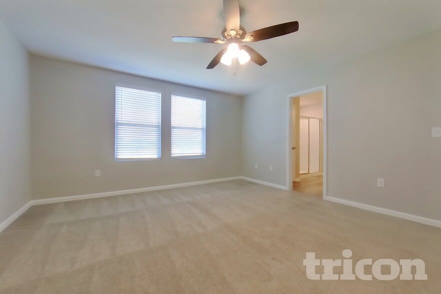 Building Photo - 15619 Merlin Ave