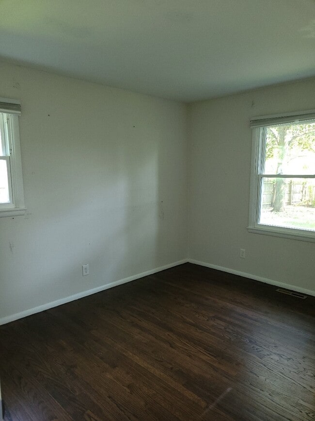 Building Photo - 30W215 Allister Ln