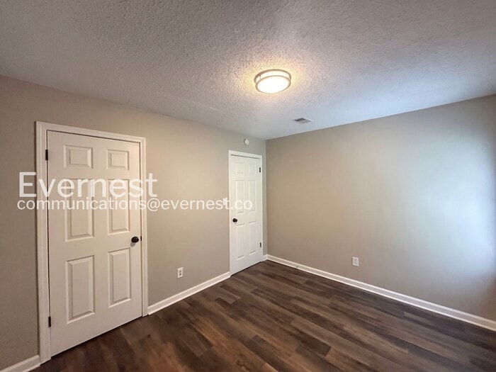 Building Photo - 5780 Saranac Ave
