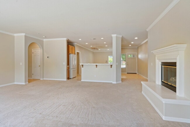 Building Photo - 300 Homewood Ct