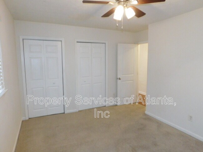 Building Photo - 230 Shiloh Hills Dr NW