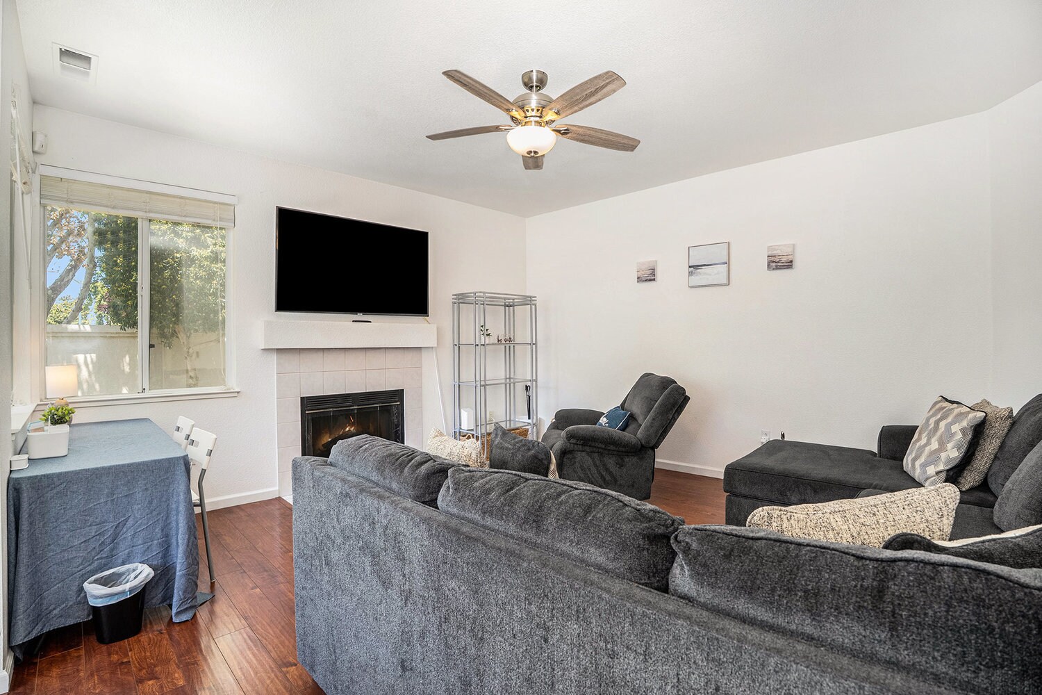 Building Photo - 1701 Mount Silliman Way