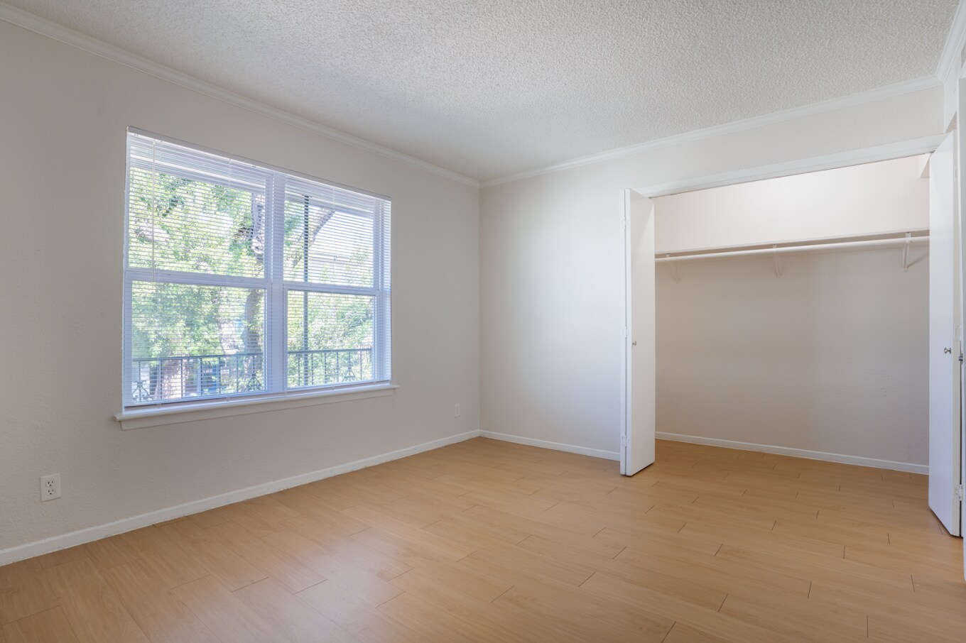 Building Photo - 2601 Penny Ln