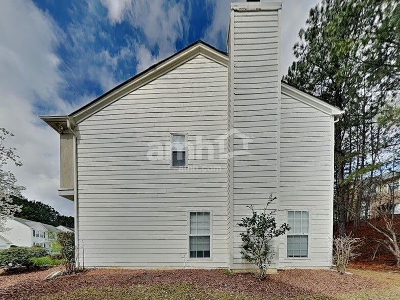 Building Photo - 2523 Davenham Ln