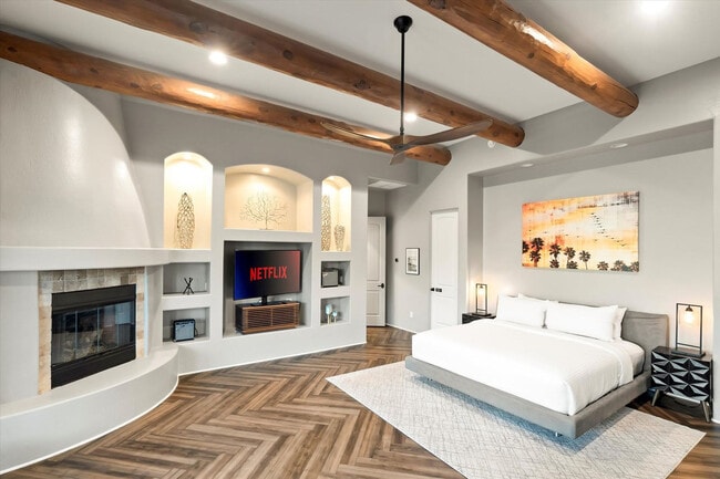 Building Photo - 6708 E Calle de Las Estrellas Rd