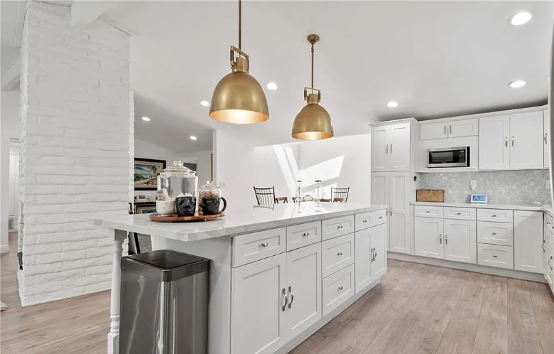 Building Photo - 201 Hanover Dr