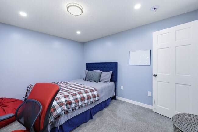 Building Photo - 59 Merrimack Meadows Ln