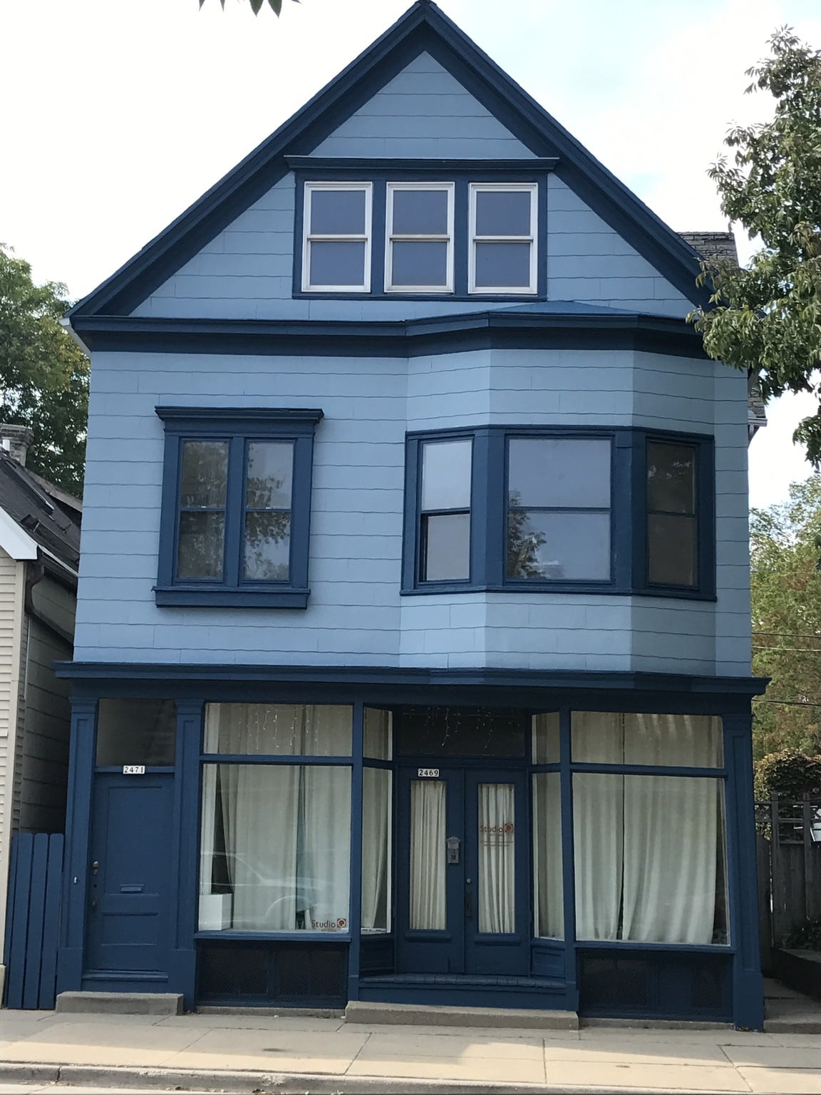 Huge Upper Flat - 2471 S Howell Ave