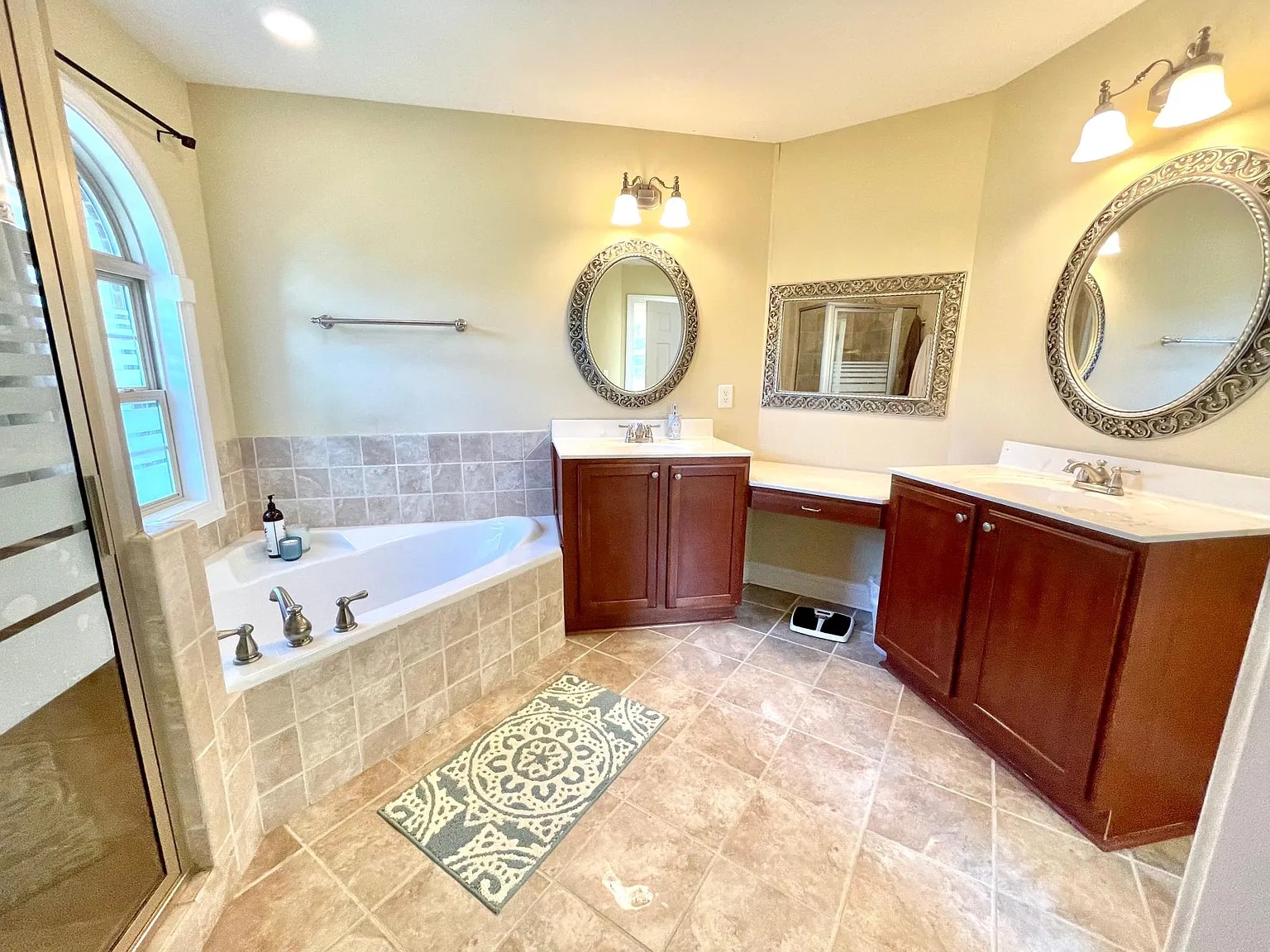 Building Photo - 5312 Kemmont Dr