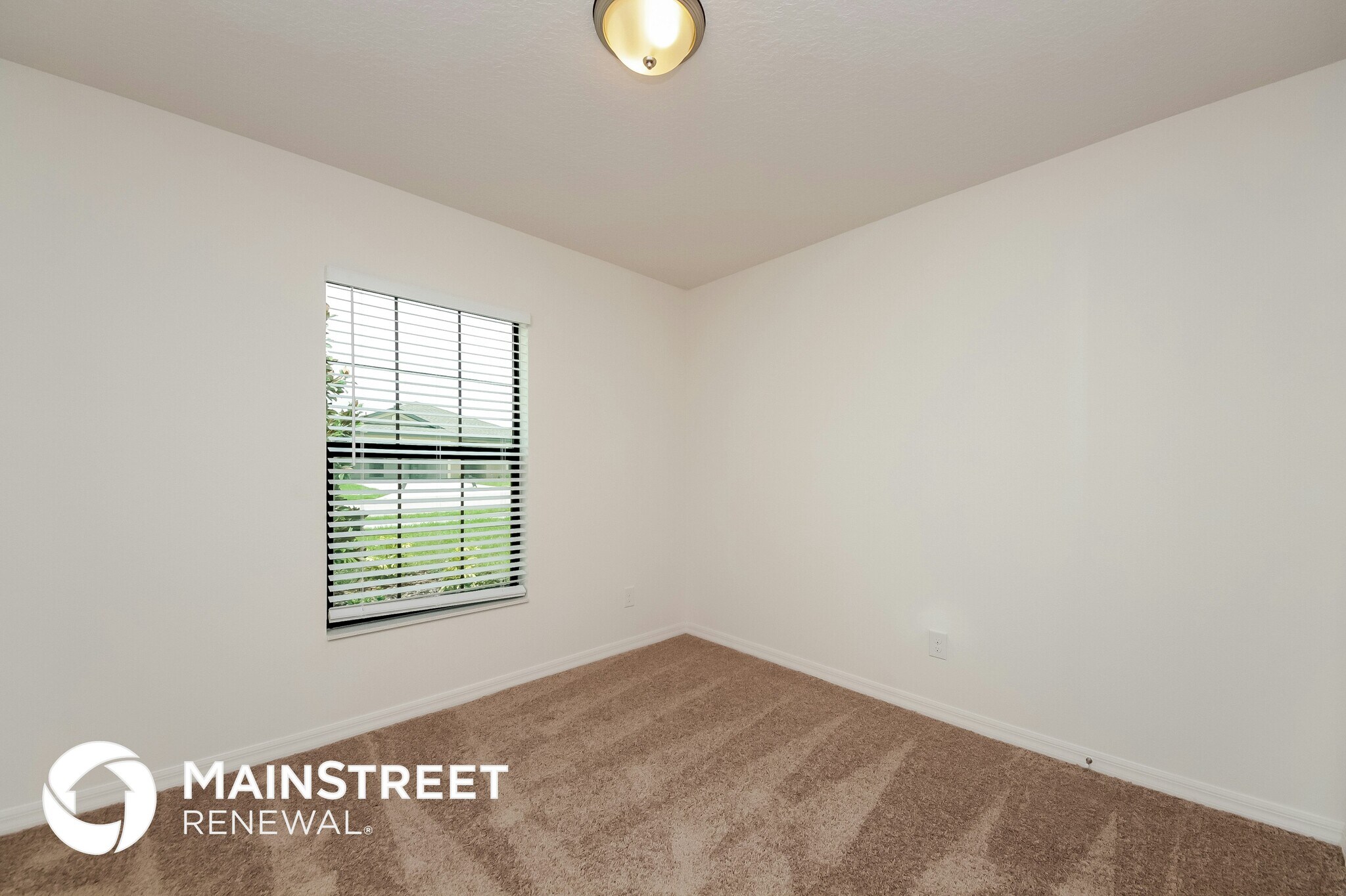Building Photo - 1467 Swan Lake Cir