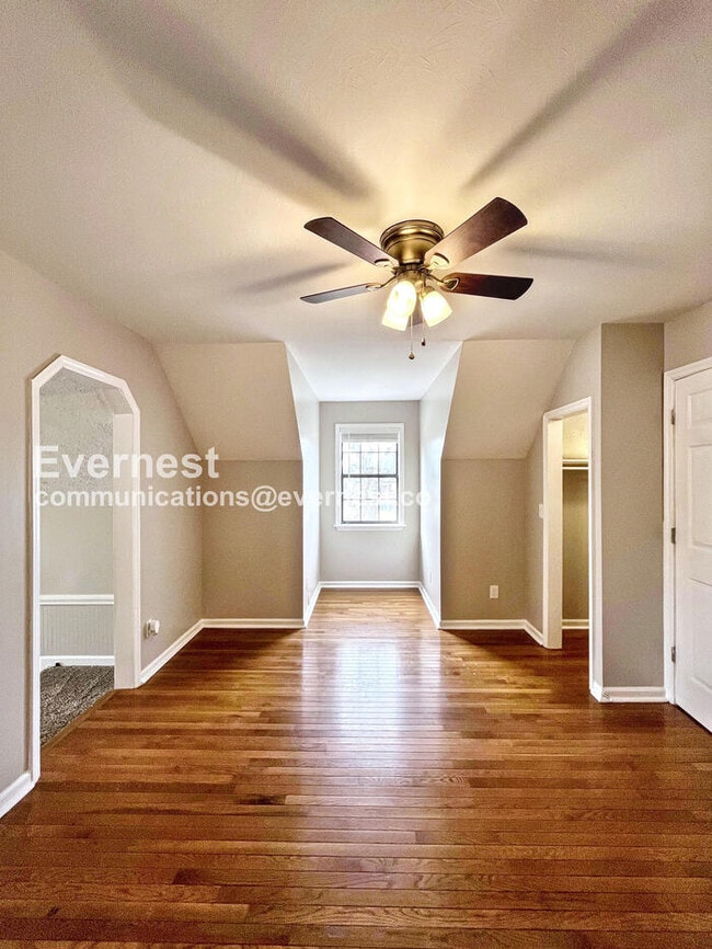 Building Photo - 408 Malibu Canyon Dr