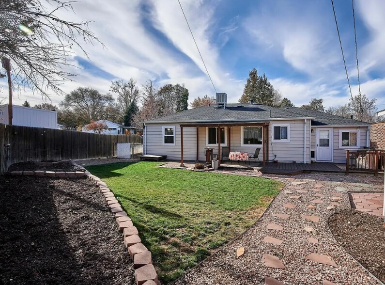 Building Photo - 3833 E Nielsen Ln
