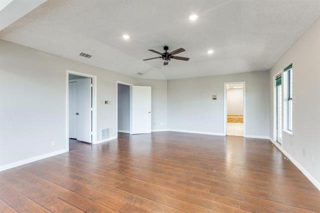 Building Photo - 7705 Skylake Dr