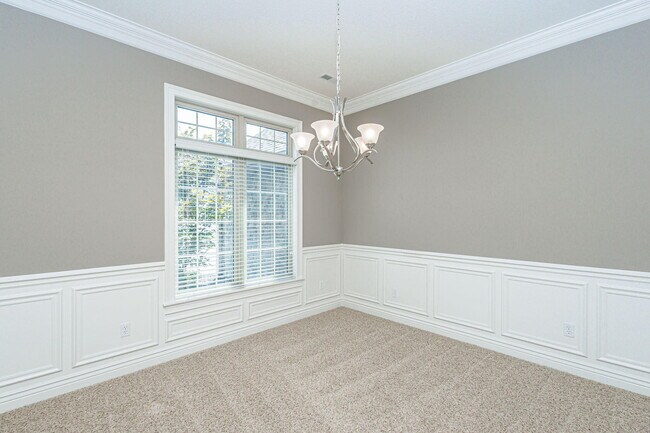 Building Photo - 6401 Cobble Creek Dr