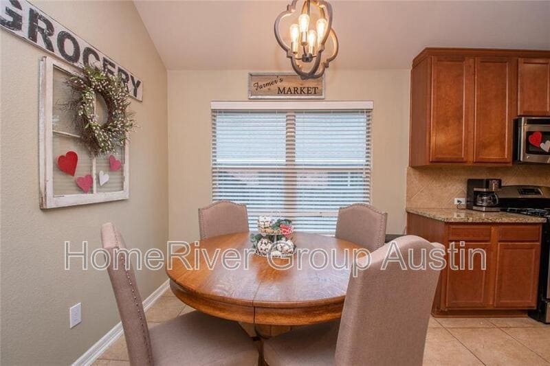 Building Photo - 4235 Fairmeadow Dr
