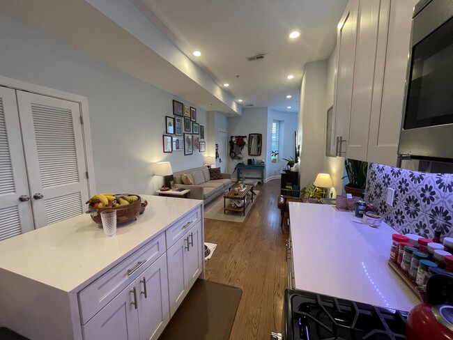 Kitchen - 1823 N Capitol St NE