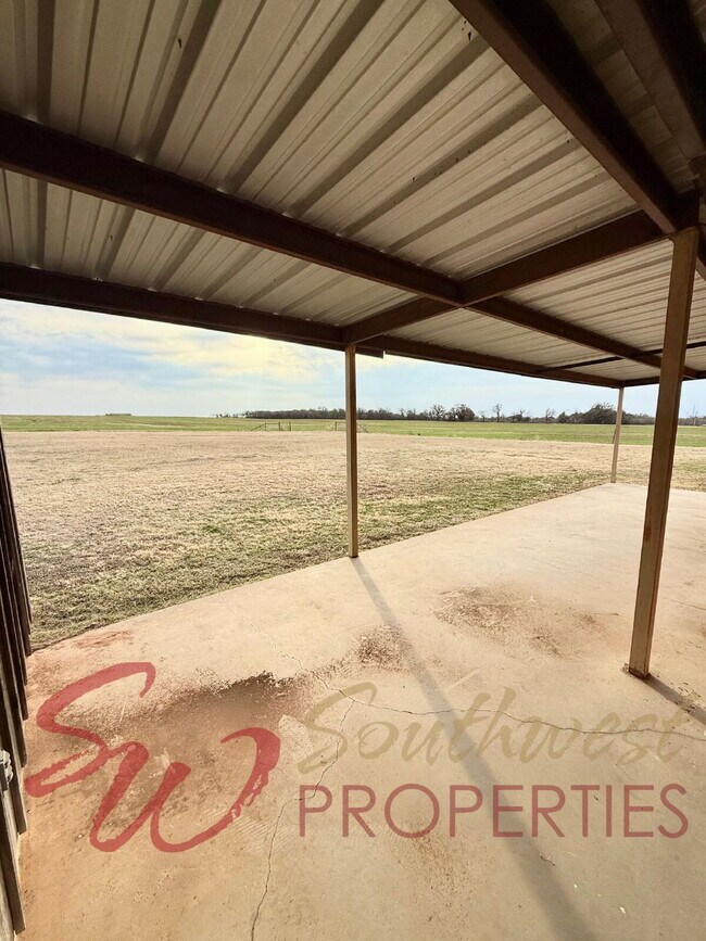 Building Photo - Well maintained 3 bedroom, 2 bathroom in the country