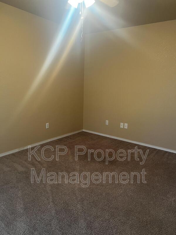 Building Photo - 811 N 48th St