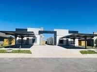Building Photo - 1721 W Smt Dr