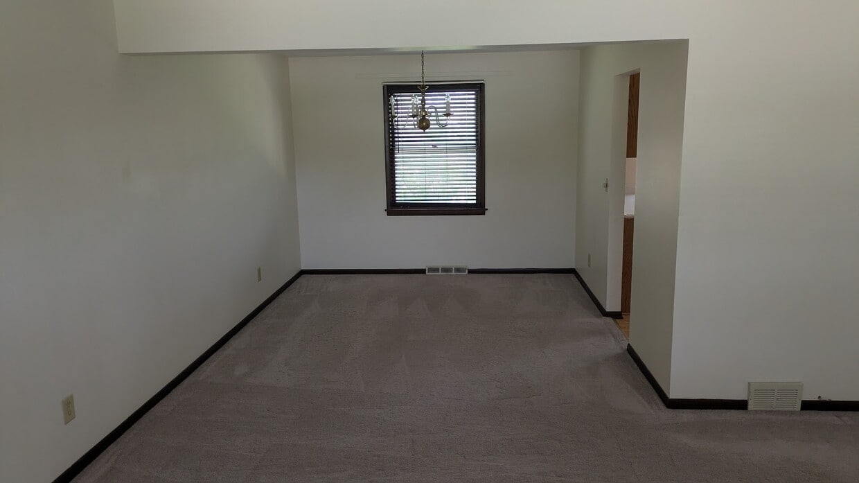 Dinning room - 418 Lincoln Ln