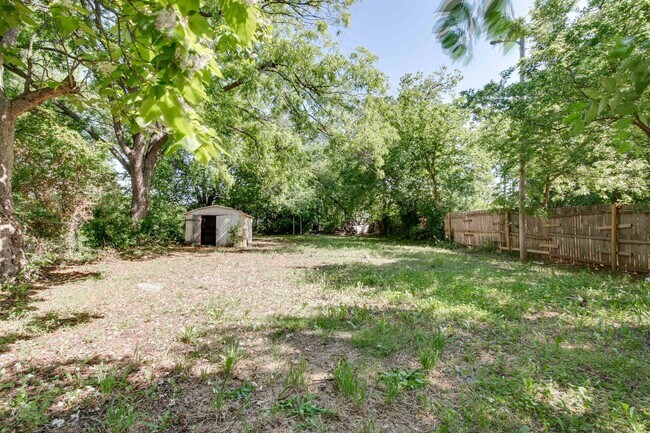 Building Photo - Remodeled 3-Bedroom Home with Spacious Patio & Deck!