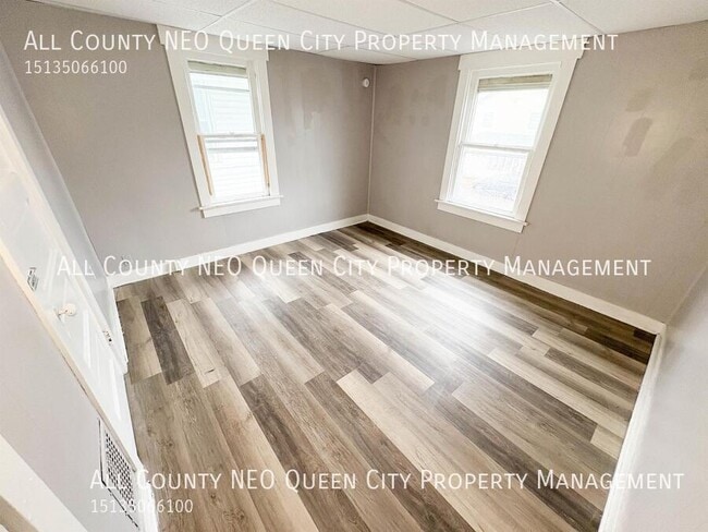 Building Photo - 227 Pleasant Ave