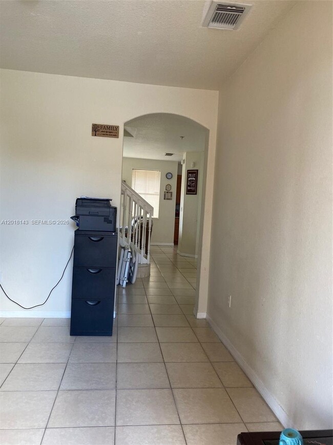 Building Photo - 10870 SW 243rd Ln
