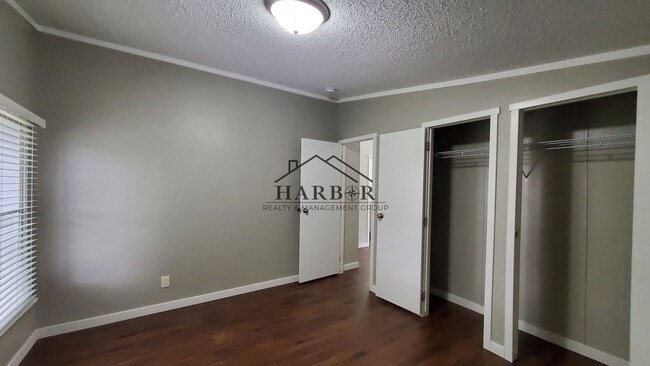Building Photo - 23 Andreasen Dr